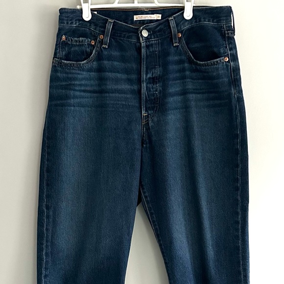 Levi’s Ribcage Straight Ankle Women’s Jeans with Raw Hem Size 31 - Picture 3 of 16